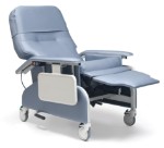Deluxe Drop-Arm Clinical Care Recliner