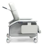 Extra Wide Clinical Care Recliner