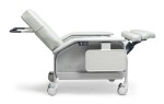 Extra Wide Clinical Care Recliner